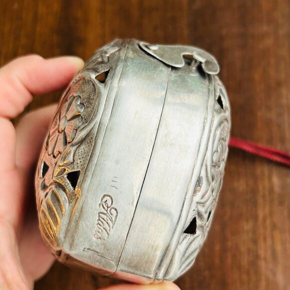 Vintage Metal Heart Shaped Room Freshener Closet Pompadour - Picture 4 of 11